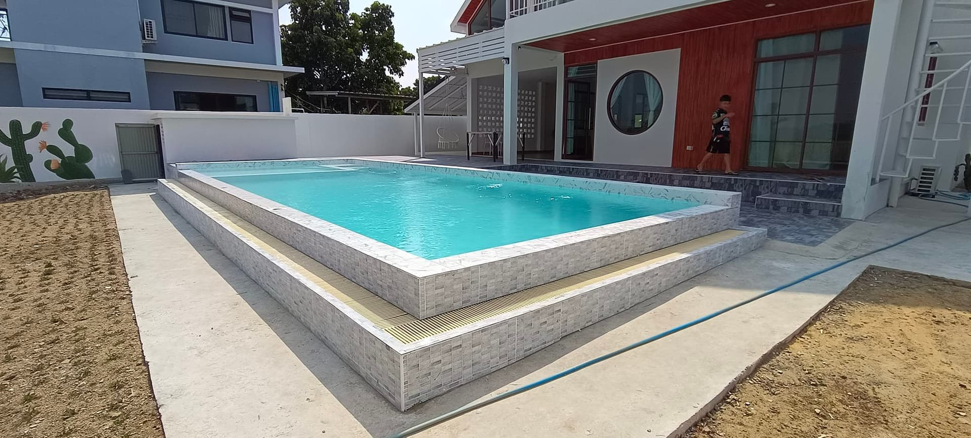 สระว่ายน้ำบ้านพักตากอากาศ